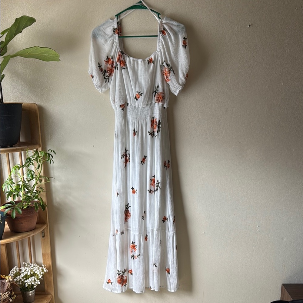 Kindred Bravely White Puff Sleeve Maxi Dress